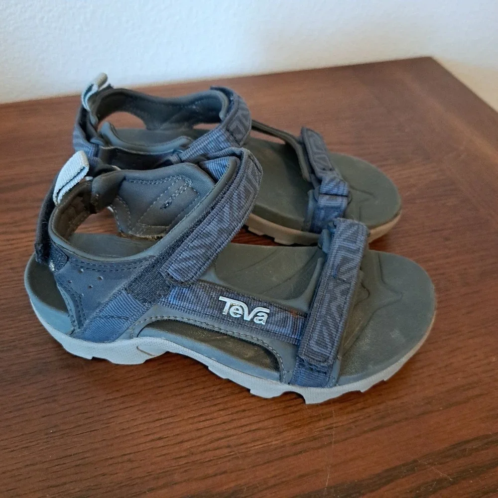 Teva Kids Hurricane XLT2 Sport Sandals Navy Blue Grey Adjustable Straps Size 2
